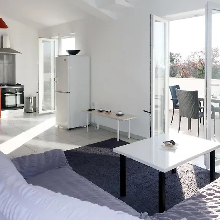Holiday Home Villa Gregor - Lbn114 Hébergement de vacances *
